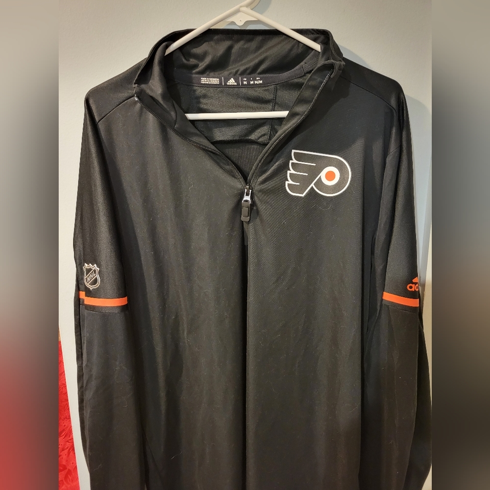 3/4 Zipper Young Mens Philadelphia Flyers Shirt